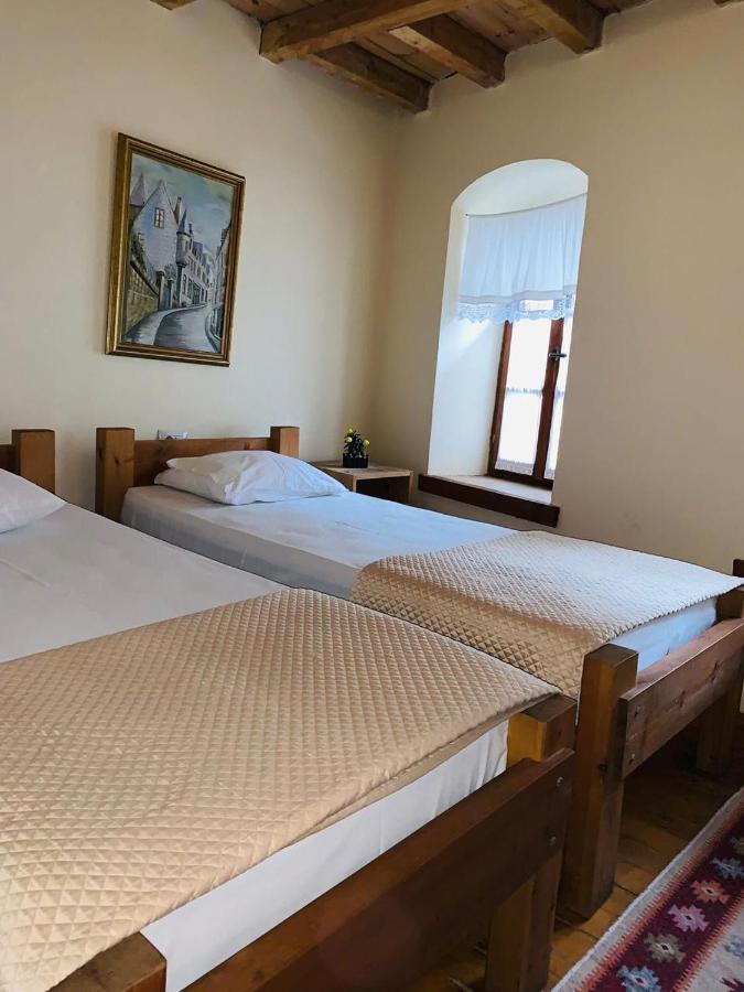 Guest House And Hostel Val-Mar Gjirokaster Luaran gambar
