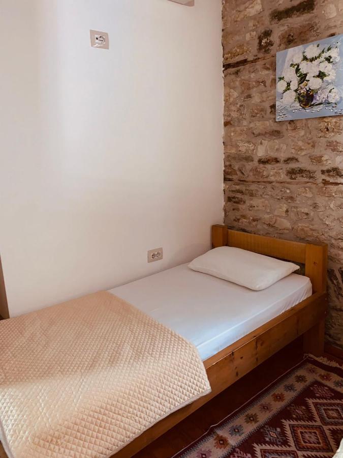 Guest House And Hostel Val-Mar Gjirokaster Luaran gambar